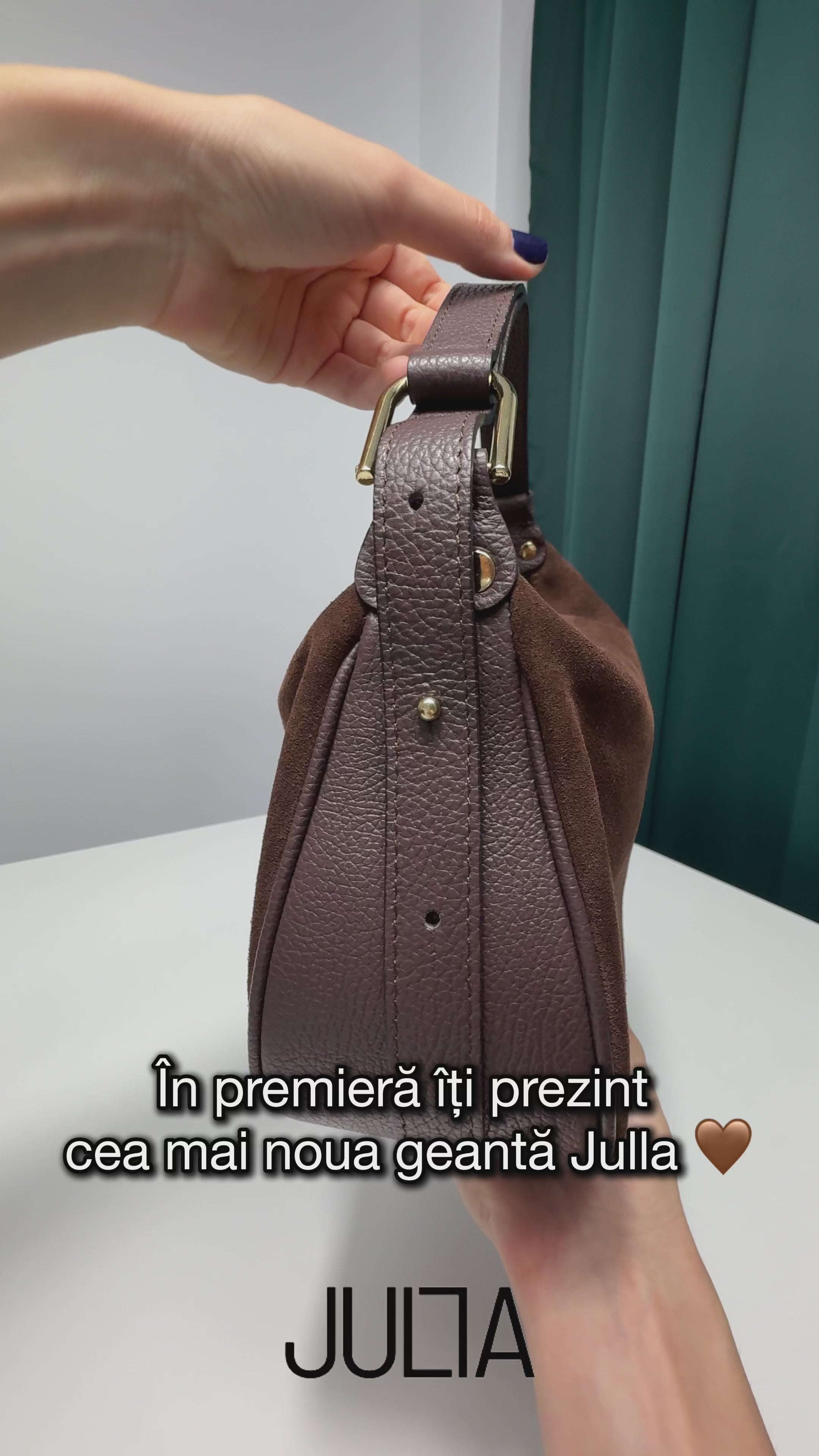 LEÁ MOCHA